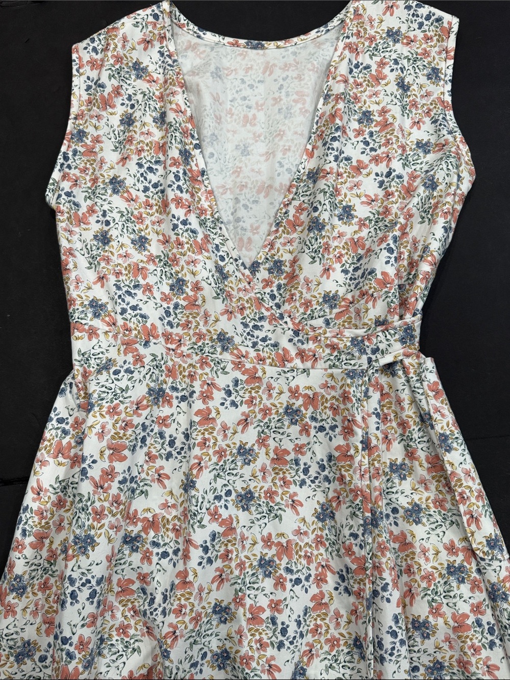 Vintage Floral Cotton Back Wrap Midi Dress - Picture 15 of 16